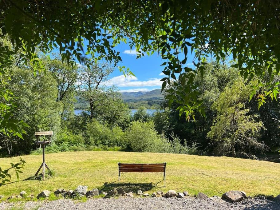 Tarmachan Cottage - West Highland Getaway フォート・ウィリアム エクステリア 写真