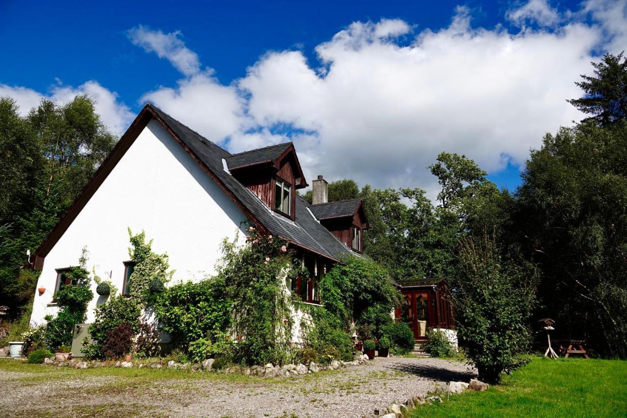 Tarmachan Cottage - West Highland Getaway フォート・ウィリアム エクステリア 写真