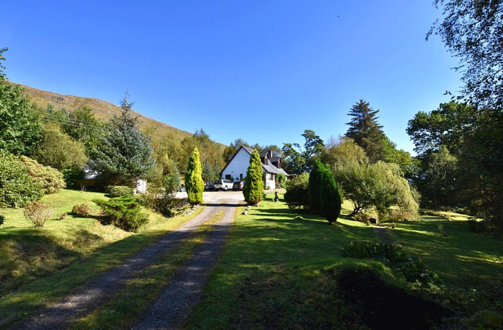 Tarmachan Cottage - West Highland Getaway フォート・ウィリアム エクステリア 写真