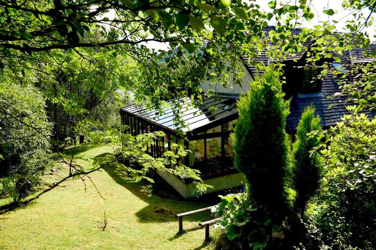 Tarmachan Cottage - West Highland Getaway フォート・ウィリアム エクステリア 写真