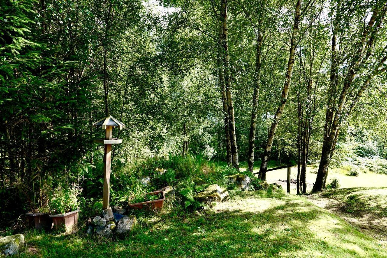 Tarmachan Cottage - West Highland Getaway フォート・ウィリアム エクステリア 写真